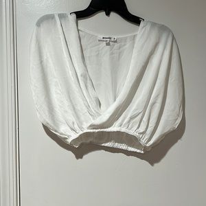 Cropped shirt